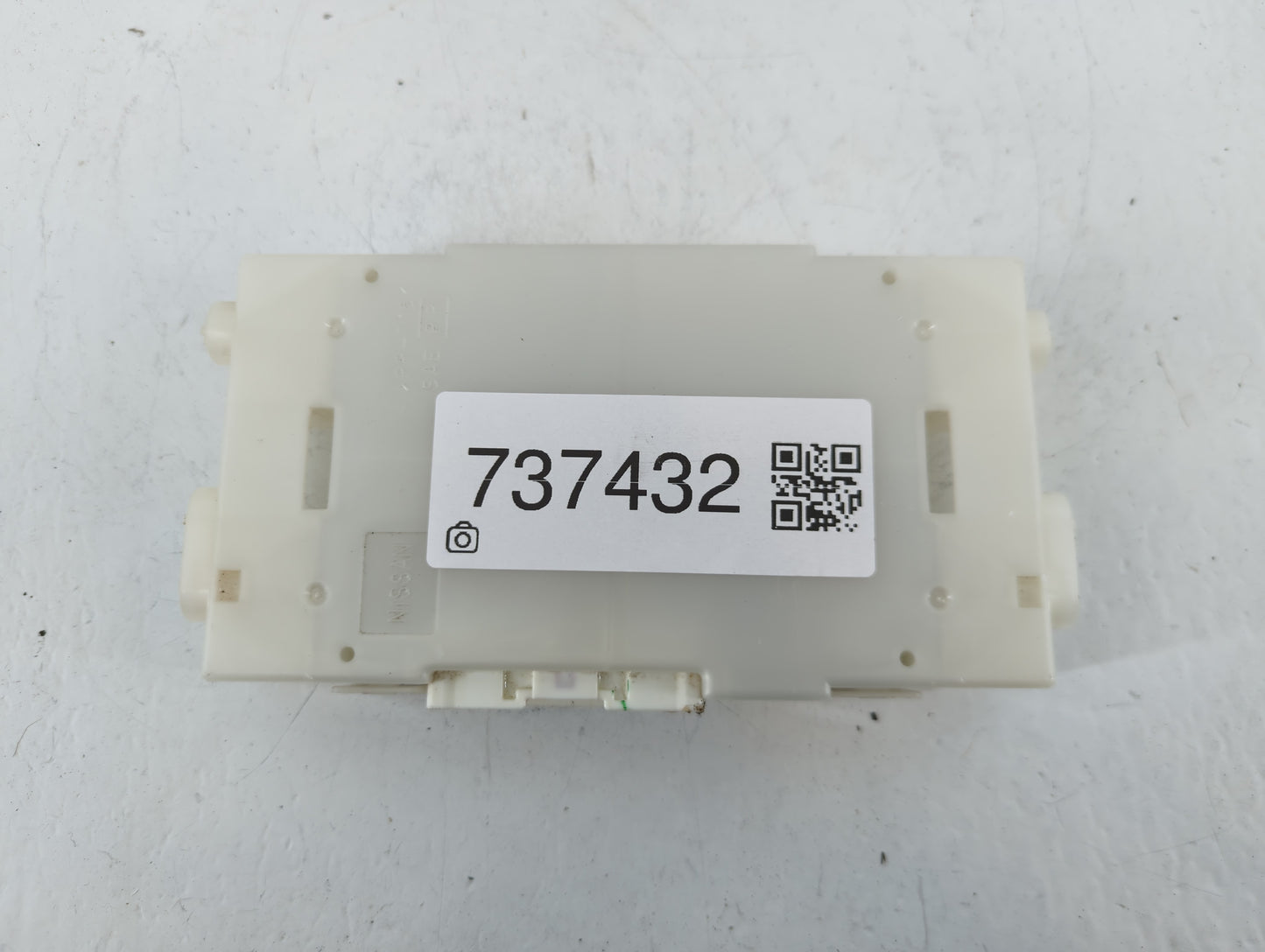 2011-2011 Nissan Murano Body Control Module Bcm Inner Cabin Fuse Box - Oemusedautoparts1.com