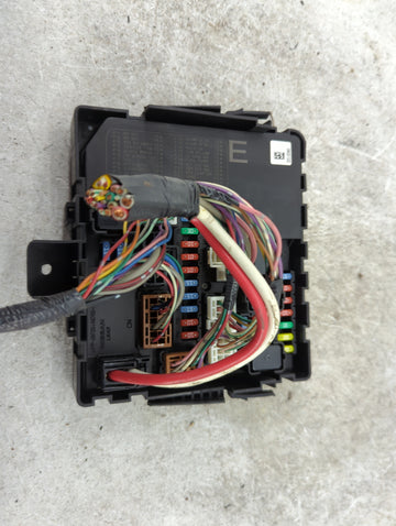 2010-2012 Nissan Pathfinder Fusebox Fuse Box Panel Relay Module P/N:284B7ZE03B 284B7 ZE03B Fits OEM Used Auto Parts - Oemuse