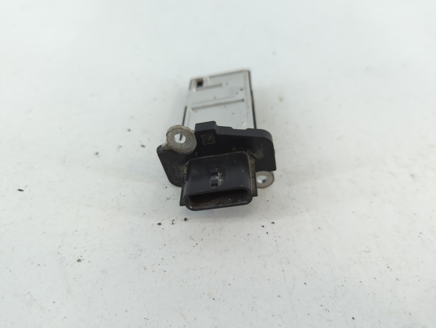 2005-2014 Nissan Pathfinder Mass Air Flow Meter Maf - Oemusedautoparts1.com