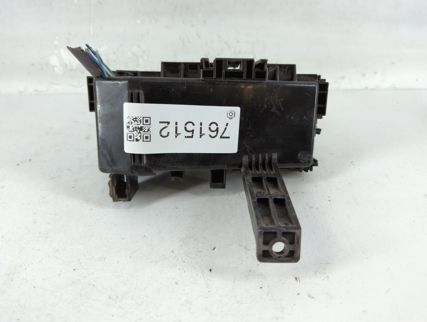 2010-2012 Nissan Pathfinder Fusebox Fuse Box Panel Relay Module P/N:ZP00B 24382 Fits OEM Used Auto Parts - Oemusedautoparts1