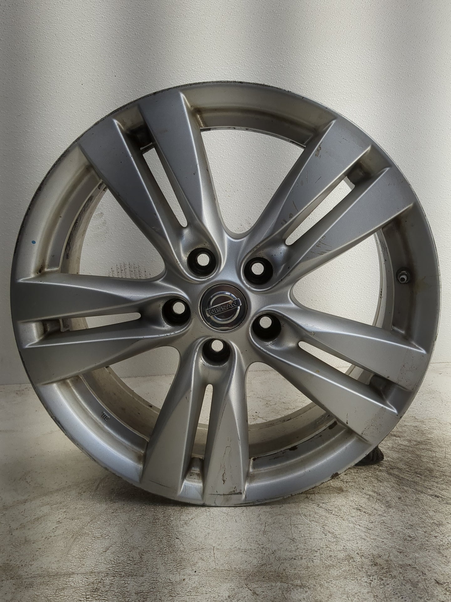 2011-2017 Nissan Quest Oem Wheel Rim - Oemusedautoparts1.com