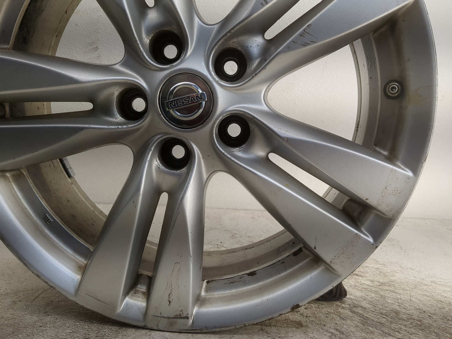 2011-2017 Nissan Quest Oem Wheel Rim - Oemusedautoparts1.com
