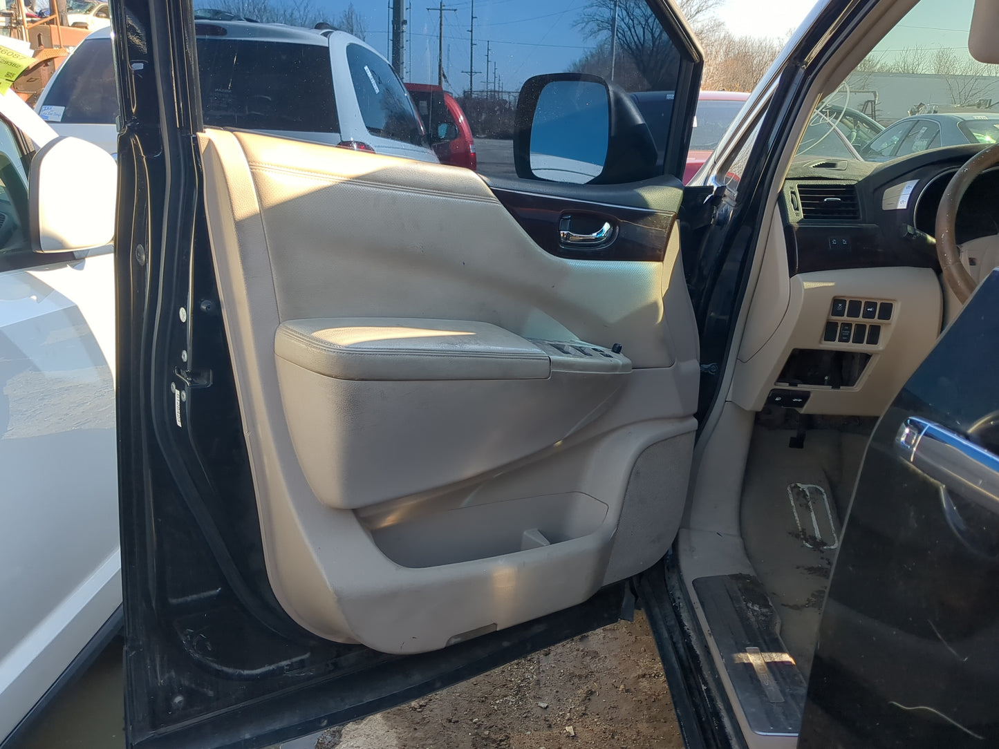 2011 Nissan Quest Front Left Driver Interior Door Panel Trim - Oemusedautoparts1.com