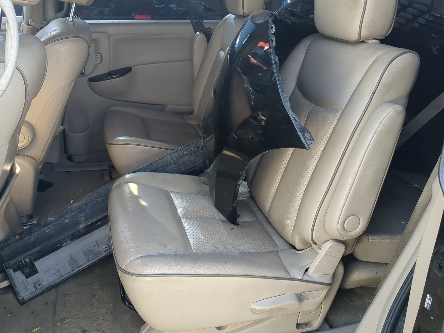 2011 Nissan Quest Rear Seat Oem - Oemusedautoparts1.com