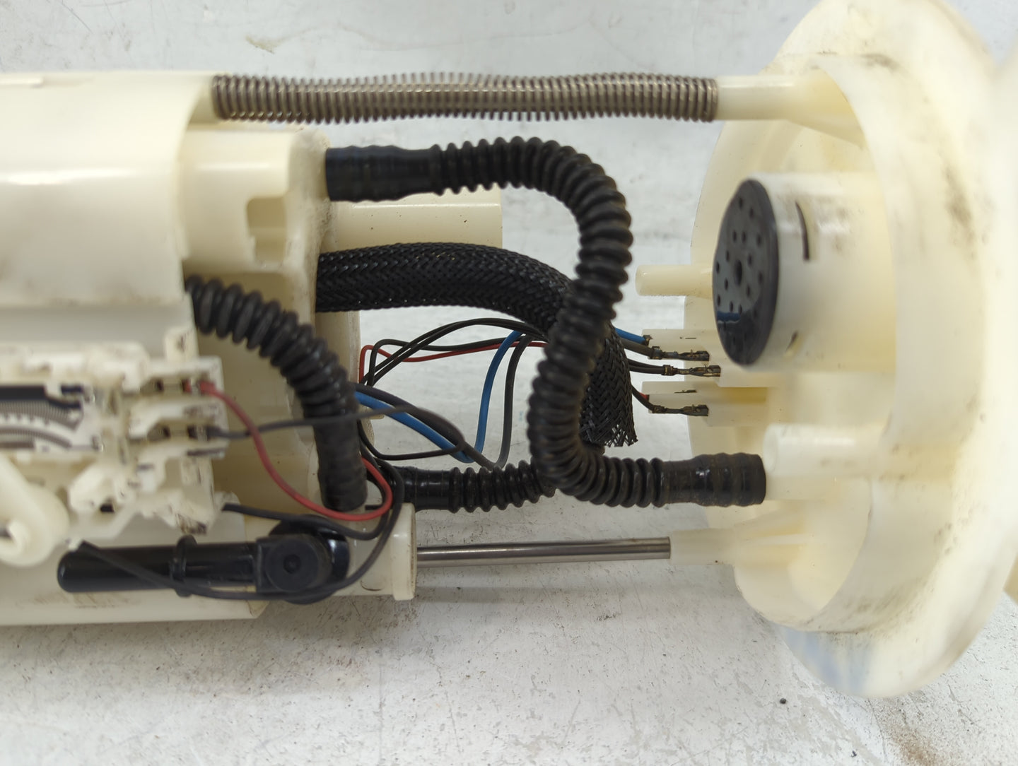 2011-2011 Nissan Quest Electrical Gas Fuel Pump Assembly - Oemusedautoparts1.com