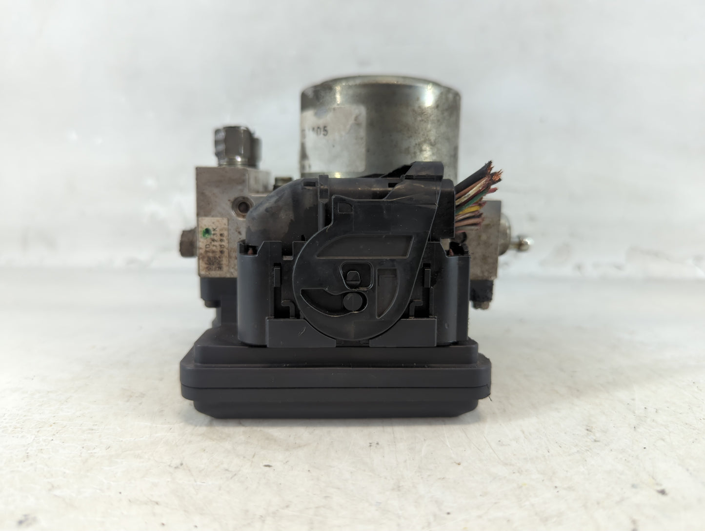 2011 Nissan Rogue ABS Pump Control Module Replacement P/N:47660 JM03A Fits OEM Used Auto Parts - Oemusedautoparts1.com