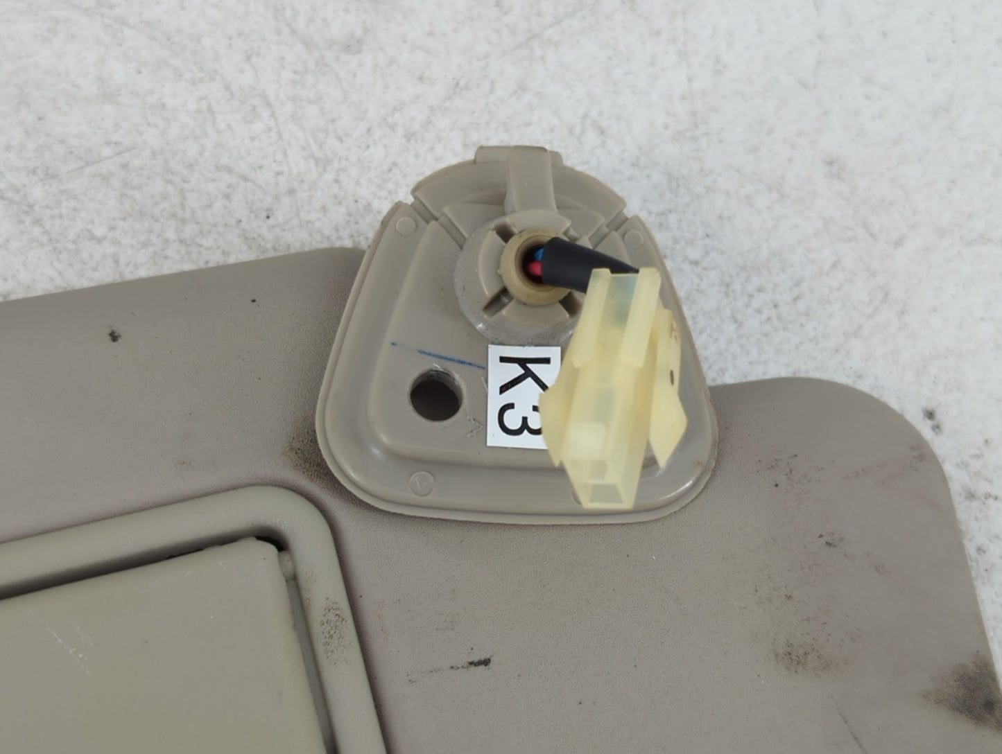 2008-2015 Nissan Rogue Sun Visor Shade Replacement Passenger Right Mirror Fits Fits 2008 2009 2010 2011 2012 2013 2014 2015 