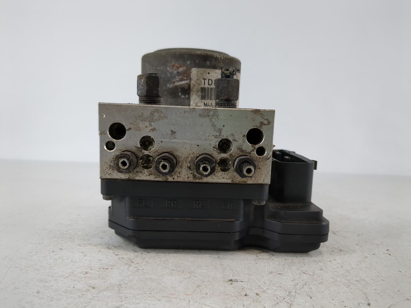 2011 Nissan Rogue ABS Pump Control Module Replacement P/N:47660 JM03A Fits OEM Used Auto Parts - Oemusedautoparts1.com