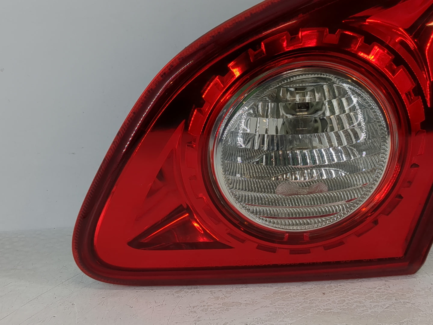 2009-2015 Nissan Rogue Tail Light Assembly Passenger Right OEM Fits Fits 2009 2010 2011 2012 2013 2014 2015 OEM Used Auto Pa