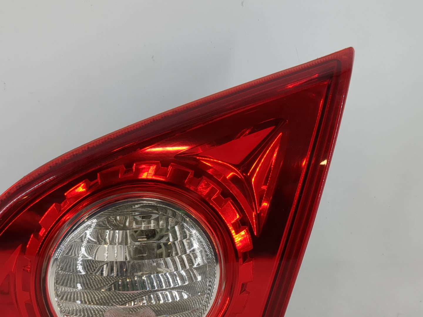 2009-2015 Nissan Rogue Tail Light Assembly Passenger Right OEM Fits Fits 2009 2010 2011 2012 2013 2014 2015 OEM Used Auto Pa