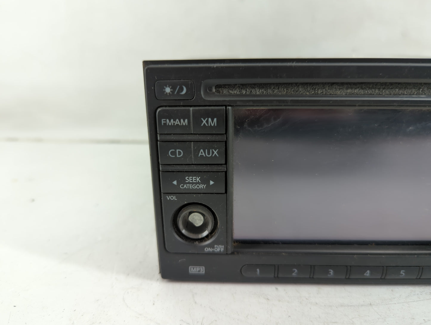 2011 Nissan Rogue Radio AM FM Cd Player Receiver Replacement P/N:25915ZT51D Fits OEM Used Auto Parts - Oemusedautoparts1.com