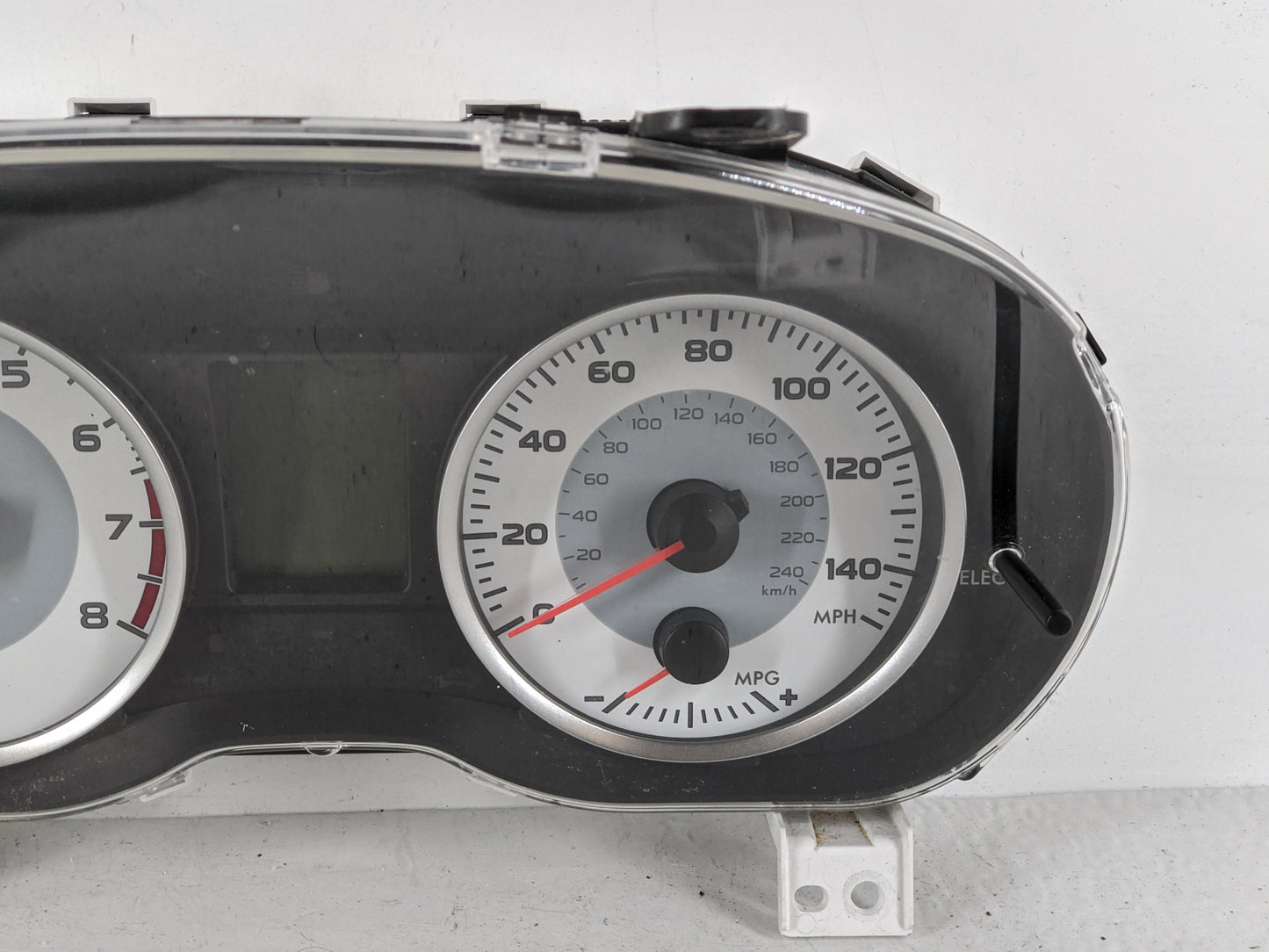 2011-2012 Nissan Rogue Instrument Cluster Speedometer Gauges P/N:85002FJ880 Fits Fits 2011 2012 OEM Used Auto Parts - Oemuse