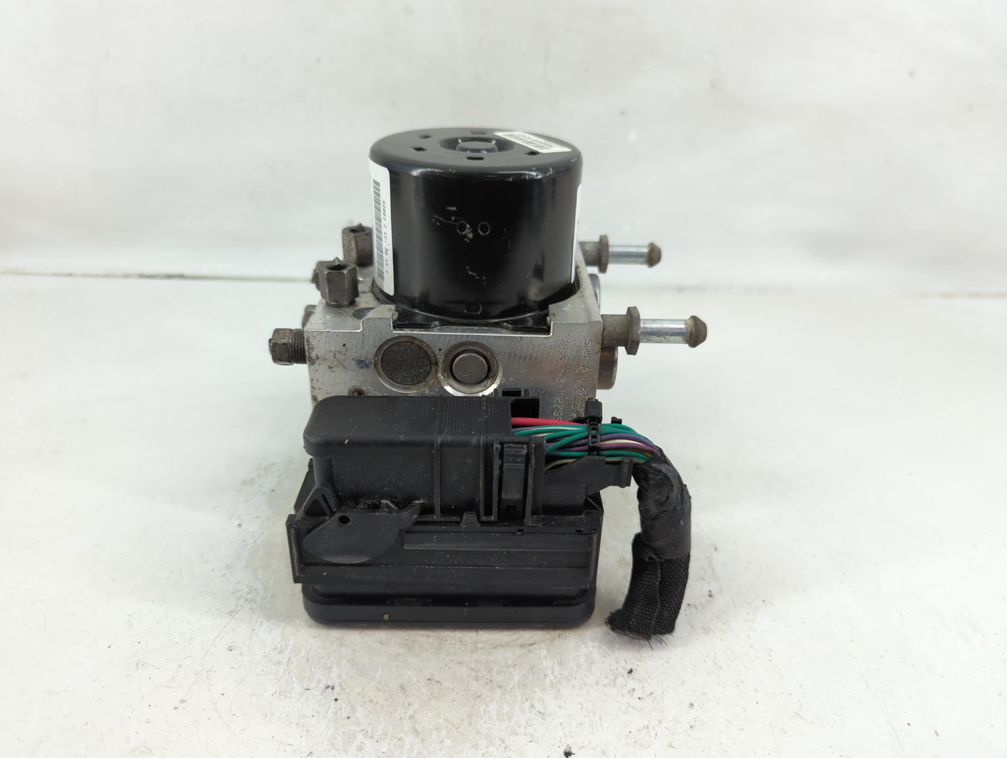 2011 Nissan Rogue ABS Pump Control Module Replacement P/N:3217540 Fits OEM Used Auto Parts - Oemusedautoparts1.com