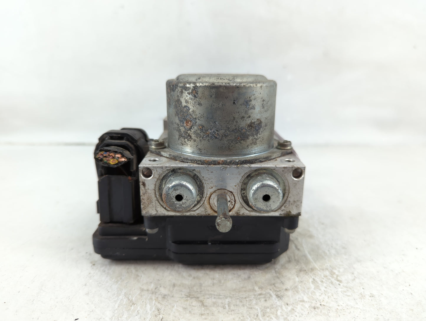 2011 Nissan Rogue ABS Pump Control Module Replacement P/N:47660 JM13A 0916K143 Fits OEM Used Auto Parts - Oemusedautoparts1.