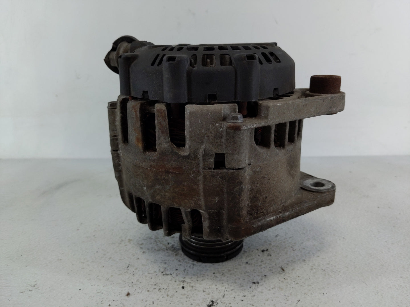 2011-2015 Nissan Rogue Alternator Replacement Generator Charging Assembly Engine OEM P/N:23100 JA02C Fits OEM Used Auto Part