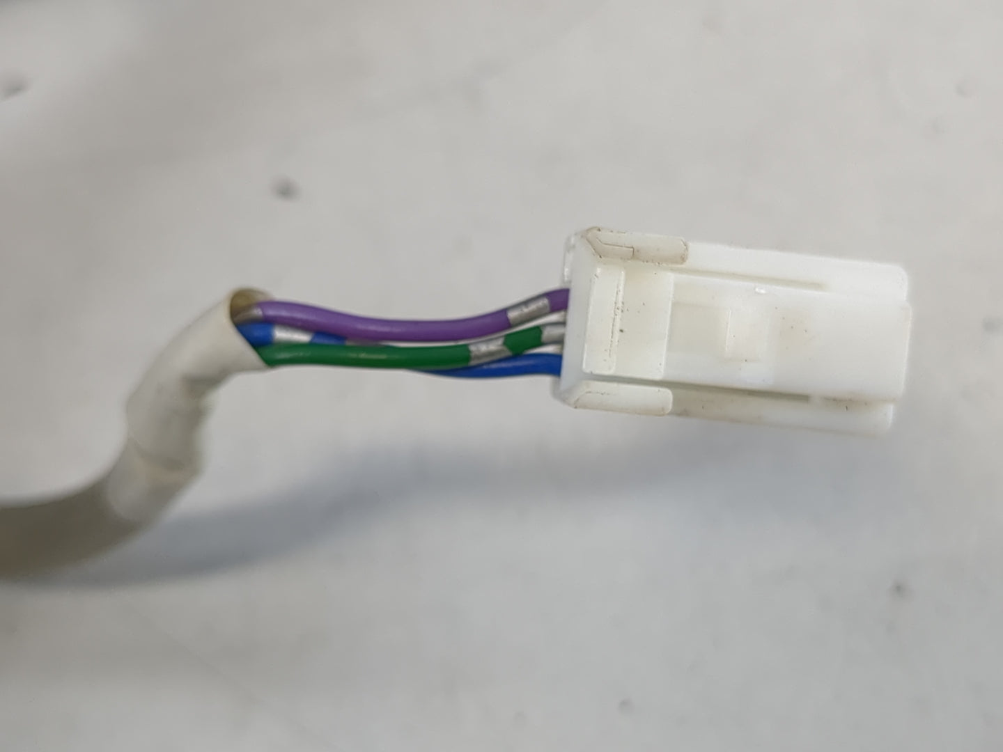 2008-2015 Nissan Rogue Passenger Side View Mirror - Right Door Mirror OEM Used - Oemusedautoparts1.com