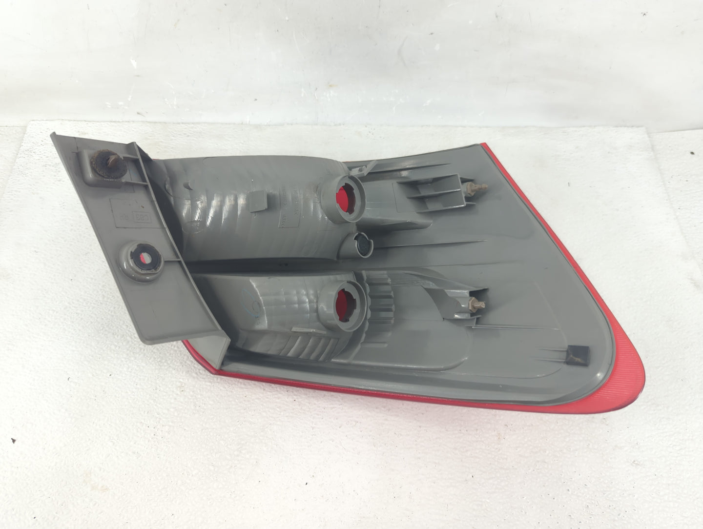 2008-2015 Nissan Rogue Tail Light Assembly Passenger Right OEM Fits Fits 2008 2009 2010 2011 2012 2013 2014 2015 OEM Used Au