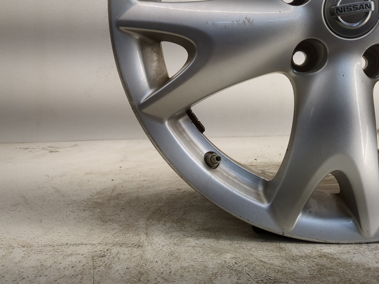 2008-2012 Nissan Rogue Oem Wheel Rim - Oemusedautoparts1.com