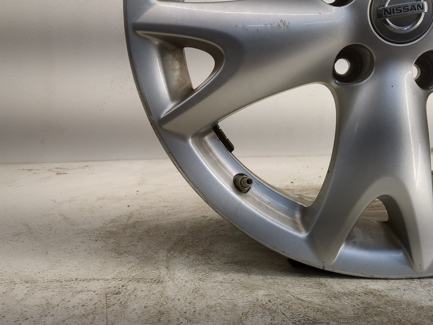 2008-2012 Nissan Rogue Oem Wheel Rim - Oemusedautoparts1.com