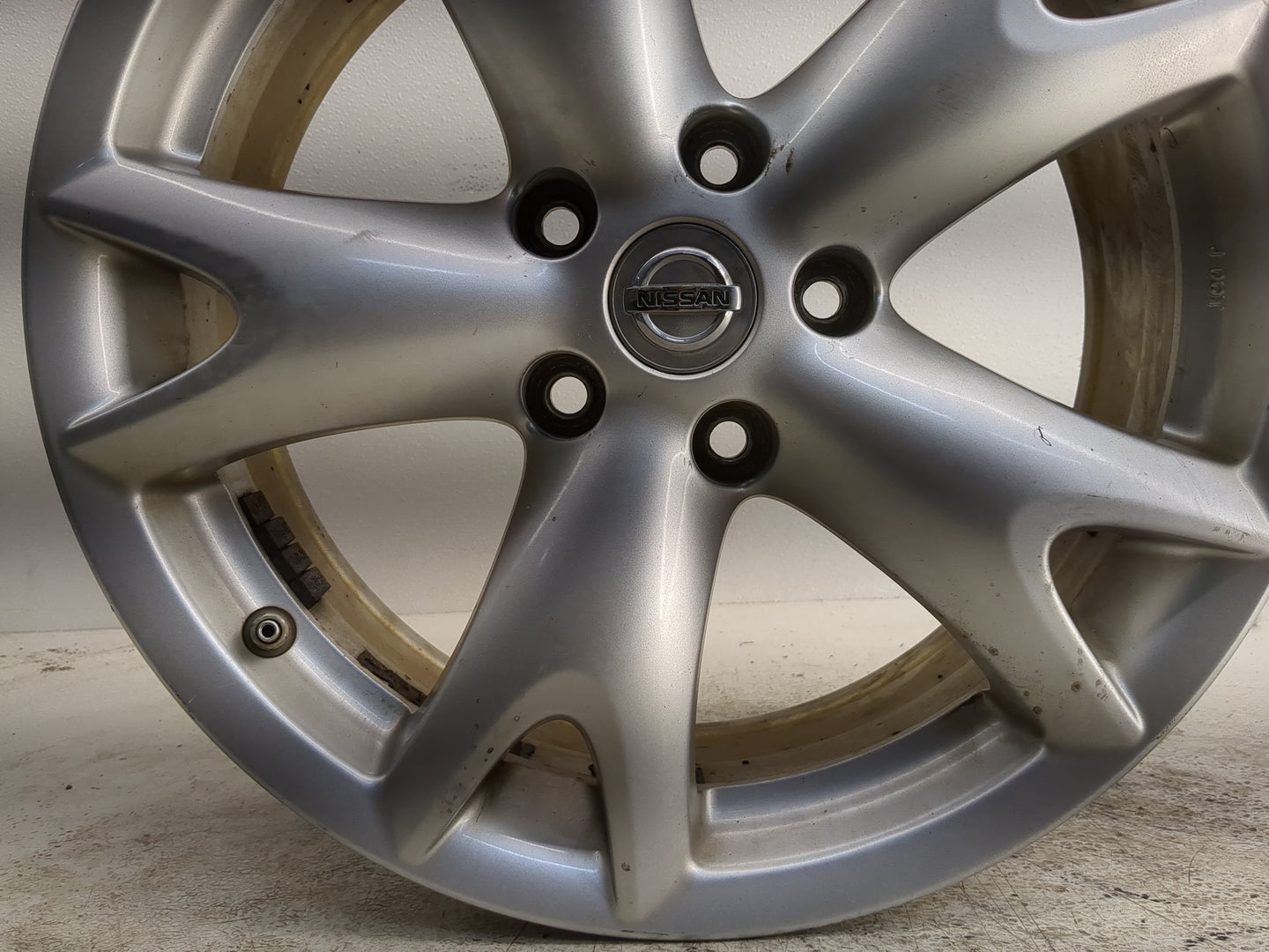 2008-2012 Nissan Rogue Oem Wheel Rim - Oemusedautoparts1.com