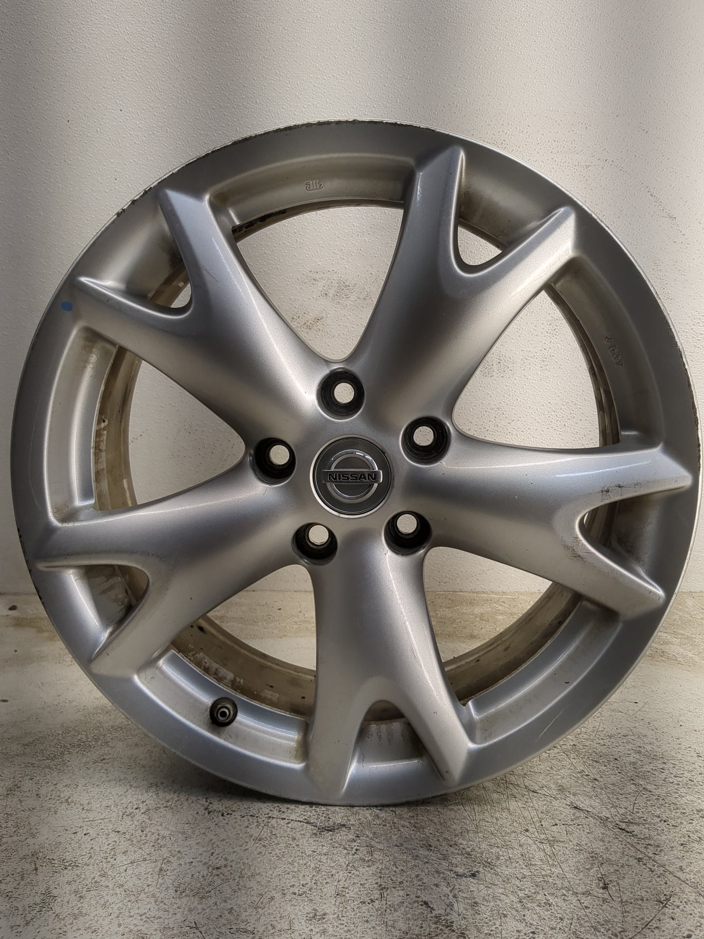 2008-2012 Nissan Rogue Oem Wheel Rim - Oemusedautoparts1.com