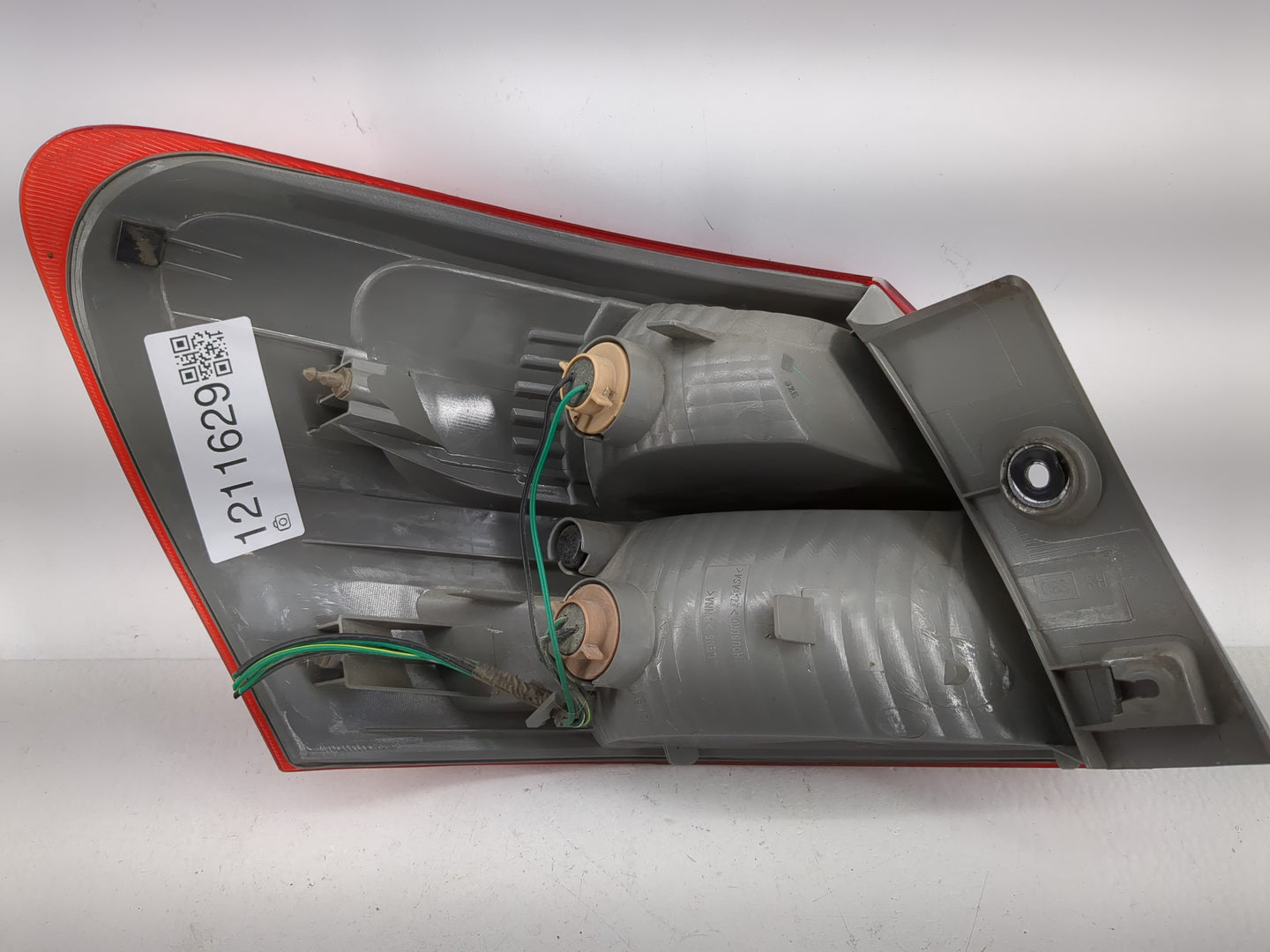 2008-2015 Nissan Rogue Tail Light Assembly Passenger Right OEM Fits Fits 2008 2009 2010 2011 2012 2013 2014 2015 OEM Used Au