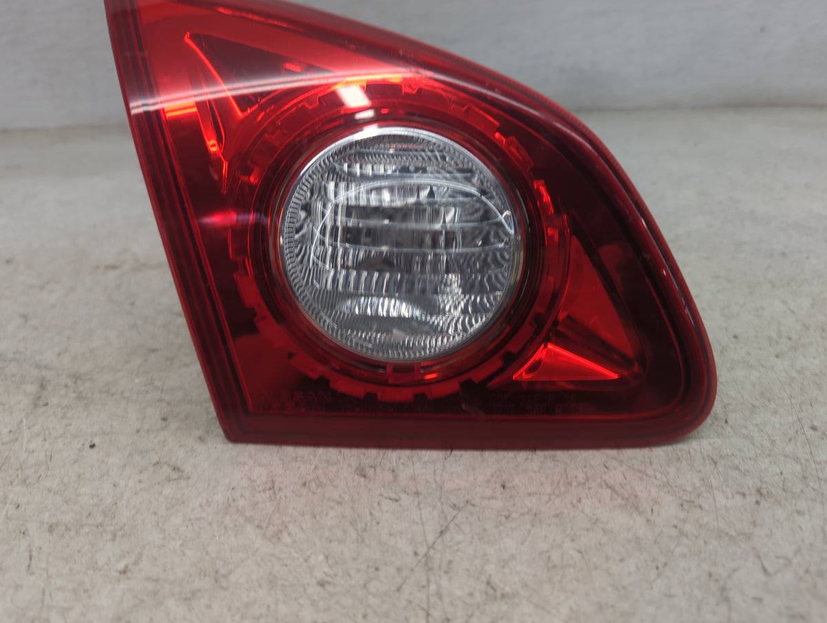 2009-2015 Nissan Rogue Passenger Right Side Deck Lid Mounted Tail Light 1211694 - Oemusedautoparts1.com