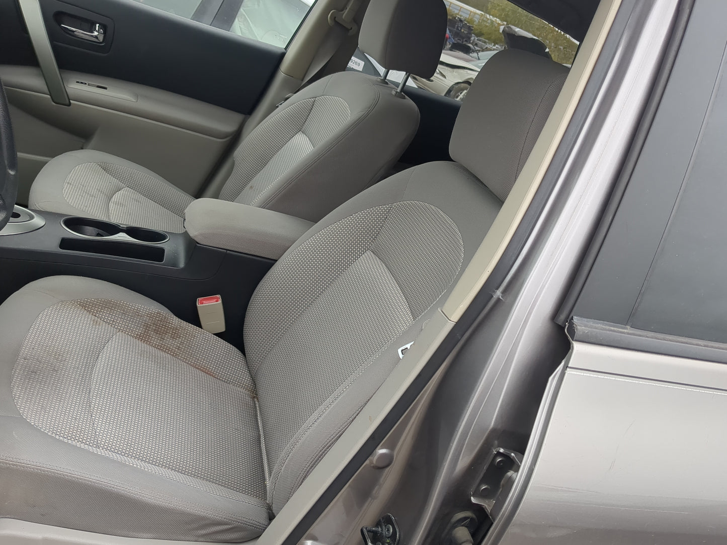 2011-2013 Nissan Rogue Driver Front Seat Oem 1211717 - Oemusedautoparts1.com