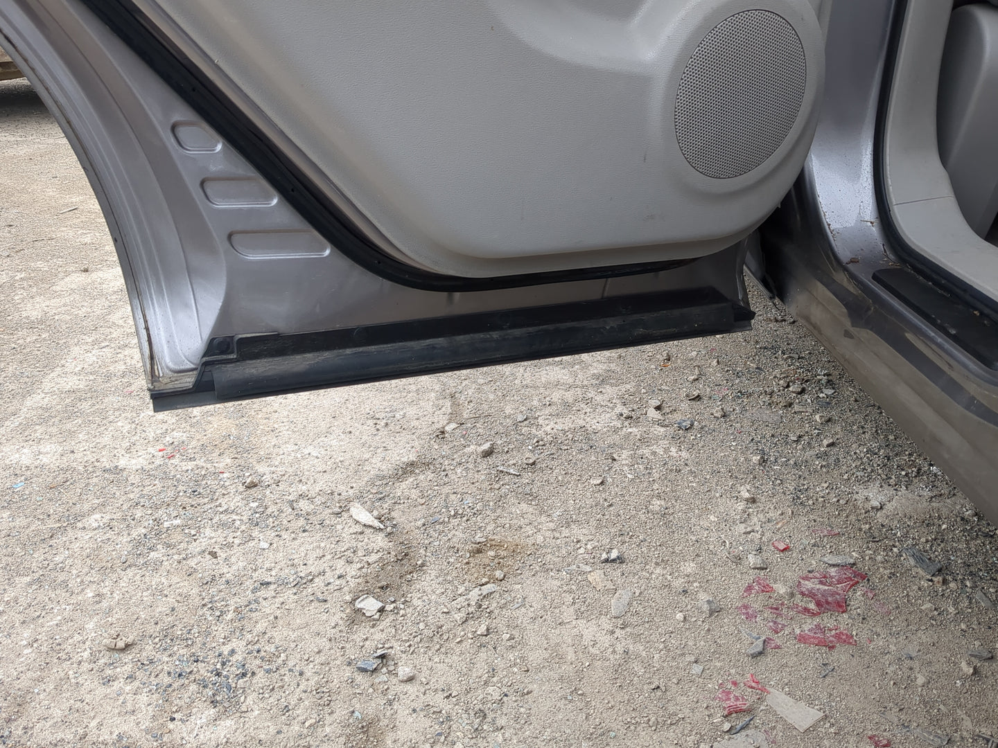 2011-2015 Nissan Rogue Driver Rear Door Oem - Oemusedautoparts1.com