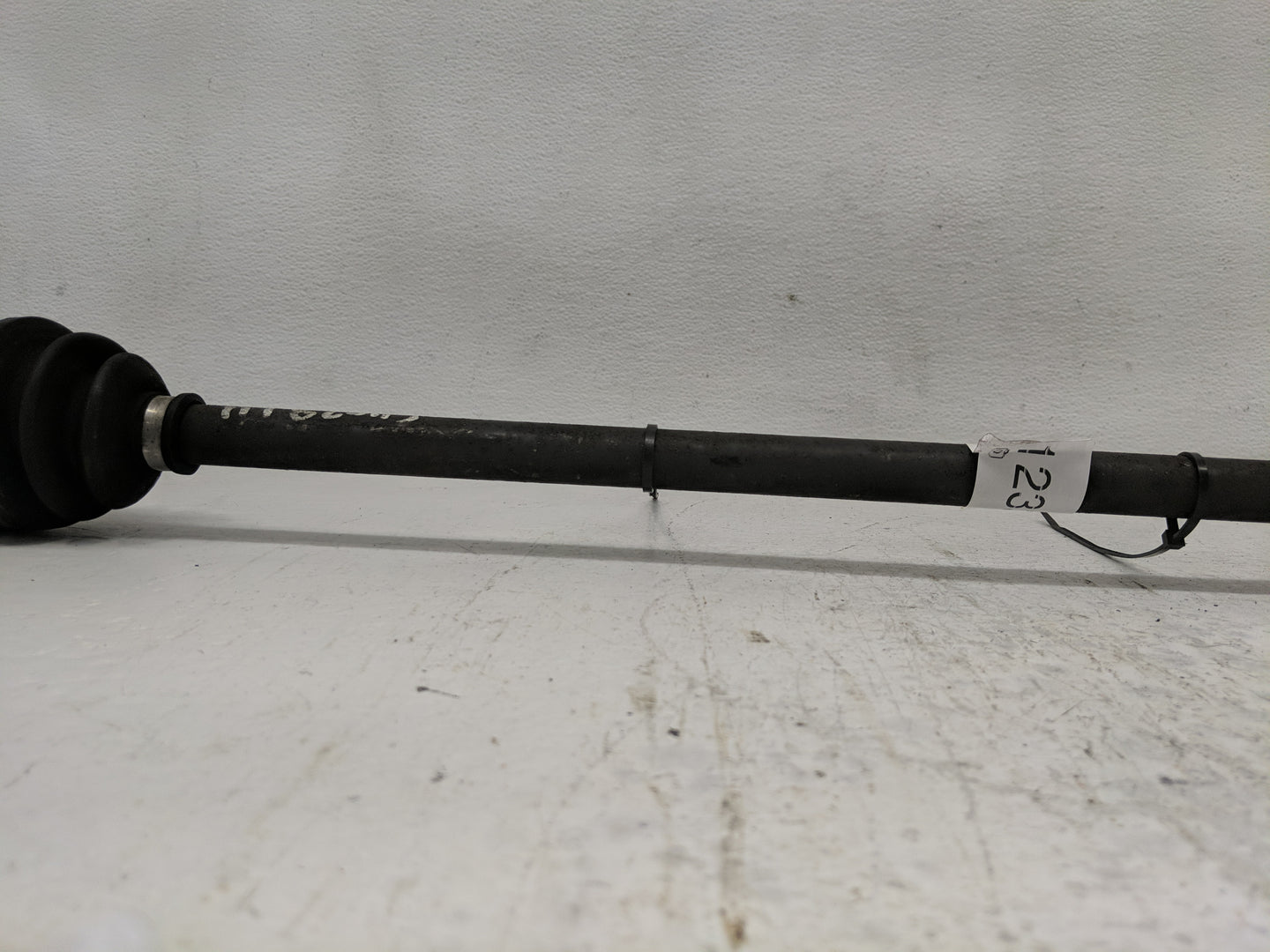 2008-2015 Nissan Rogue Axle Shaft Front Driver Cv C/v - Oemusedautoparts1.com