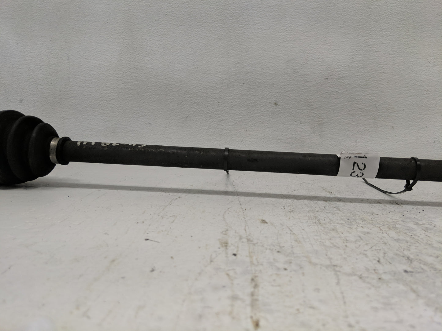 2008-2015 Nissan Rogue Axle Shaft Front Driver Cv C/v - Oemusedautoparts1.com