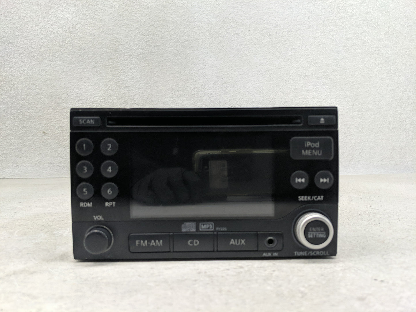 2011-2012 Nissan Rogue Radio AM FM Cd Player Receiver Replacement P/N:281851VK0A Fits Fits 2011 2012 OEM Used Auto Parts - O