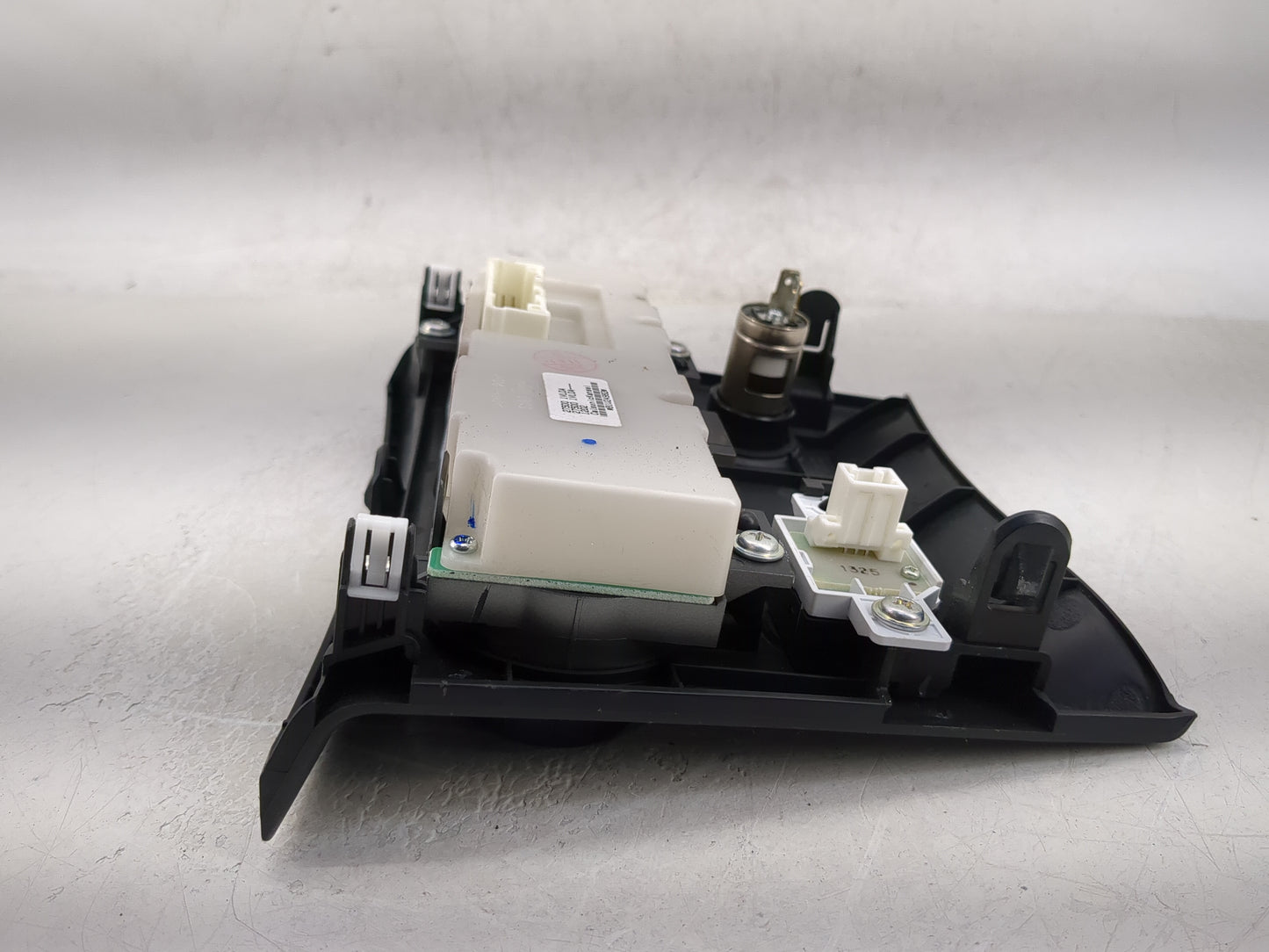2011-2015 Nissan Rogue Climate Control Module Temperature AC/Heater Replacement P/N:27500 1VL0A Fits Fits 2011 2012 2013 201