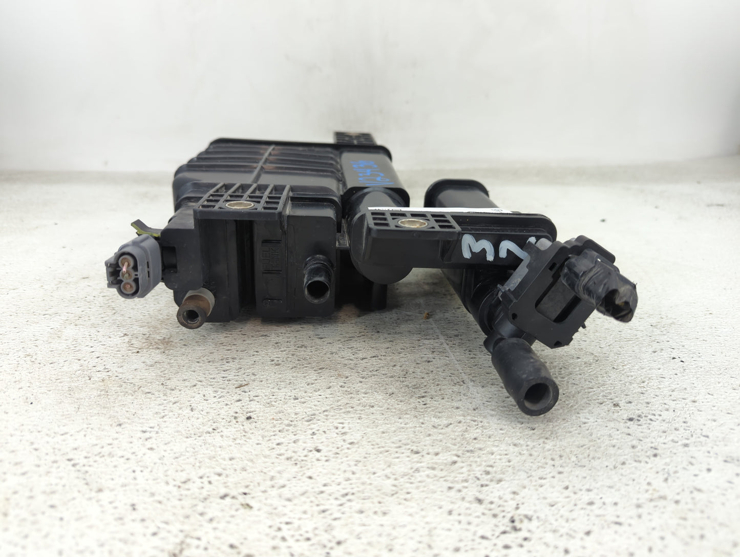2011 Nissan Rogue Fuel Vapor Charcoal Canister - Oemusedautoparts1.com