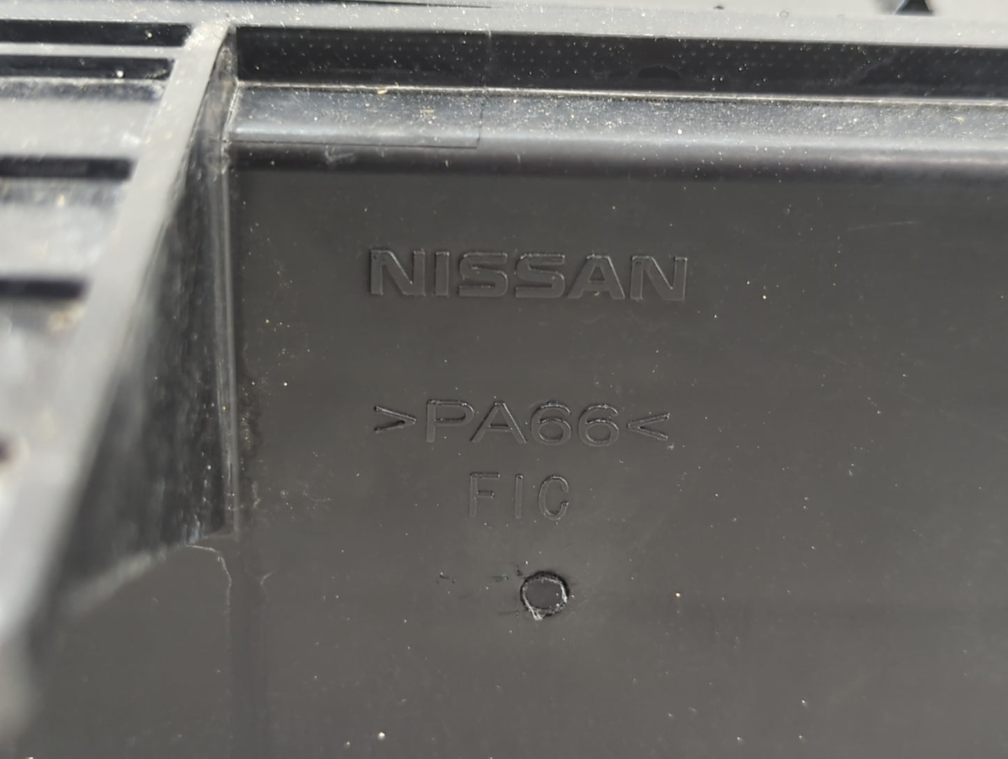 2011 Nissan Rogue Fuel Vapor Charcoal Canister - Oemusedautoparts1.com