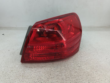 2008-2015 Nissan Rogue Tail Light Assembly Passenger Right OEM Fits Fits 2008 2009 2010 2011 2012 2013 2014 2015 OEM Used Au