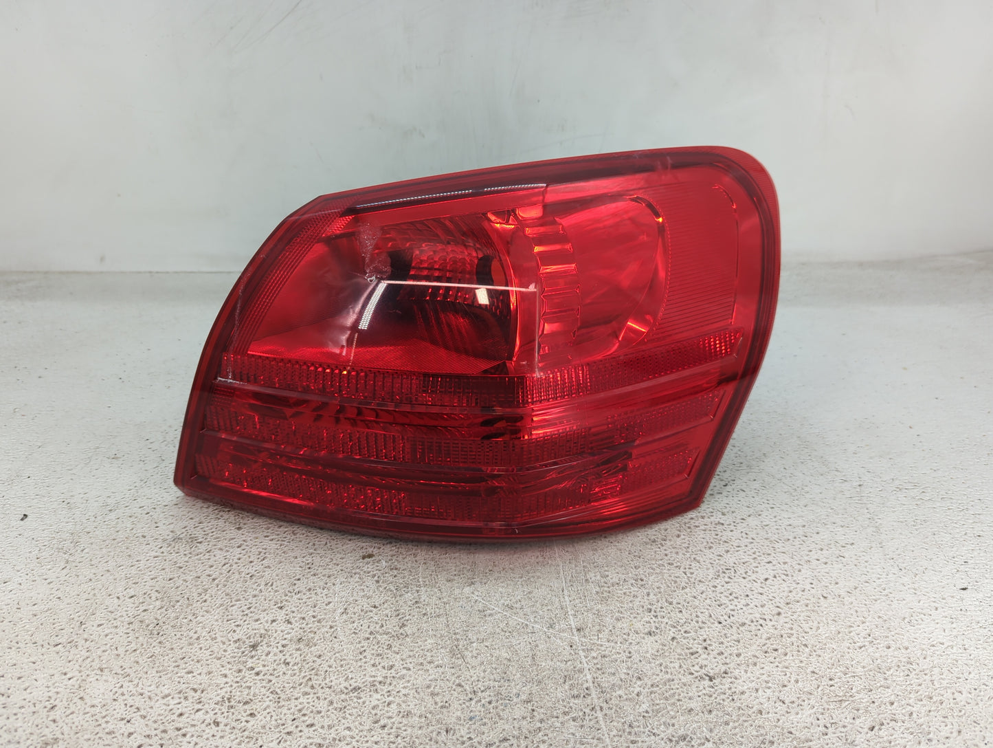 2008-2015 Nissan Rogue Tail Light Assembly Passenger Right OEM Fits Fits 2008 2009 2010 2011 2012 2013 2014 2015 OEM Used Au