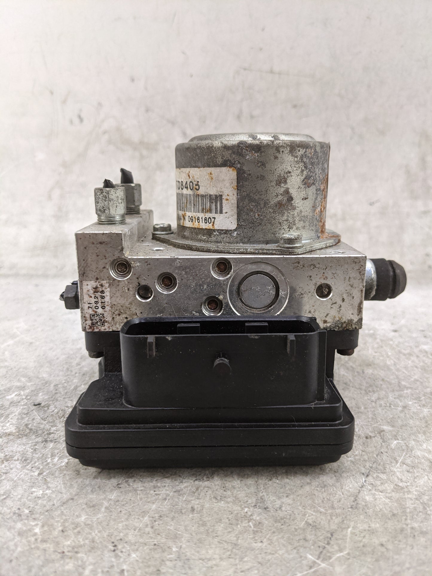 2011 Nissan Rogue ABS Pump Control Module Replacement P/N:TD8405 MAAN09161607 Fits OEM Used Auto Parts - Oemusedautoparts1.c