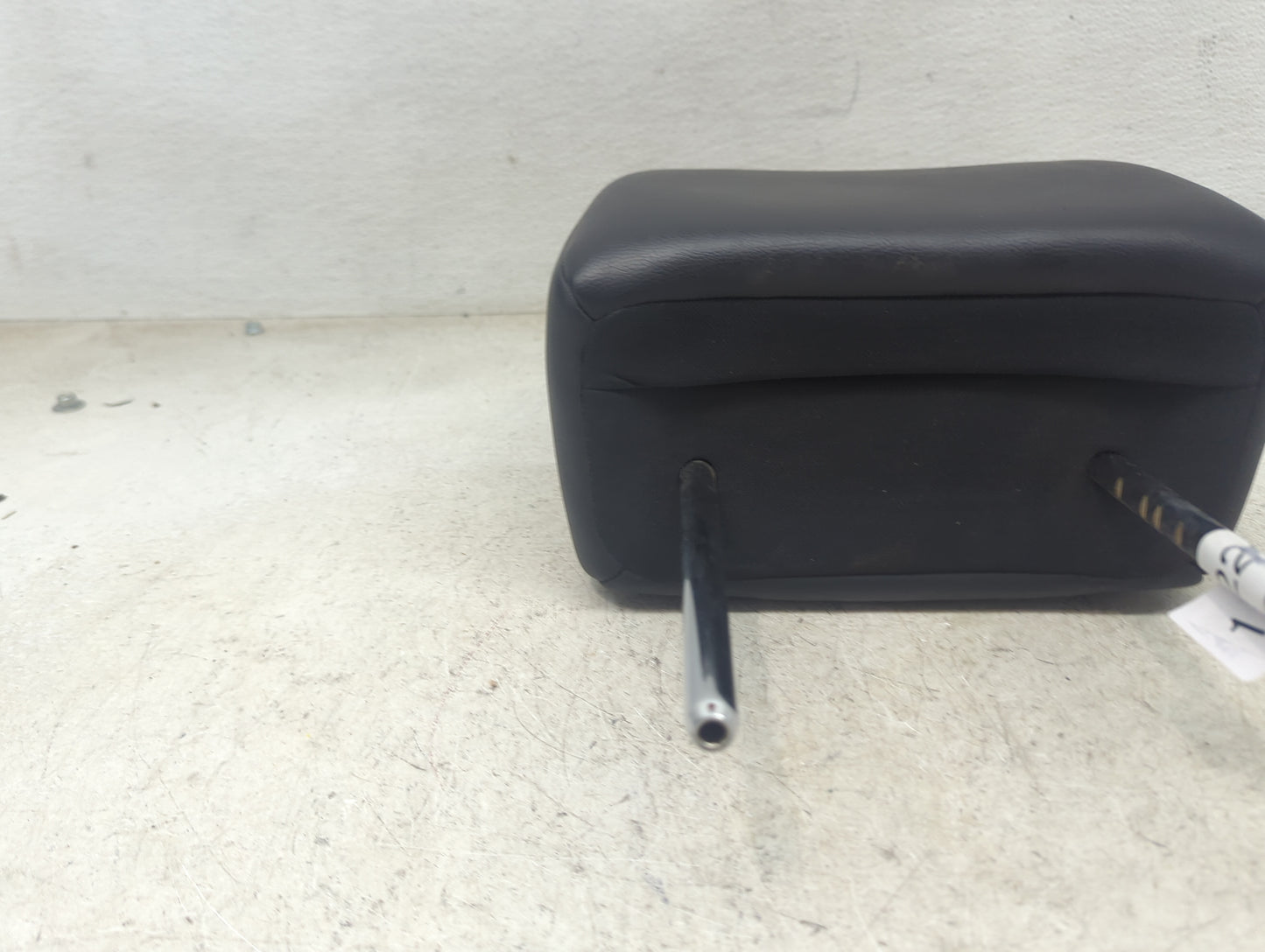 2011 Nissan Rogue Headrest Head Rest Rear Seat Fits OEM Used Auto Parts - Oemusedautoparts1.com