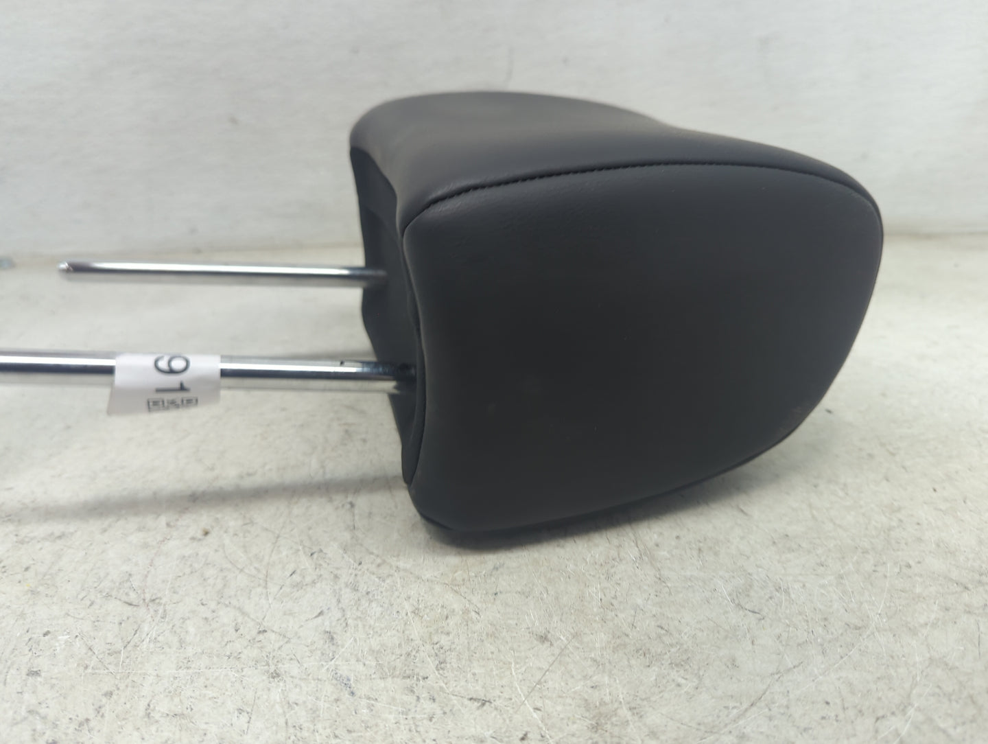 2011 Nissan Rogue Headrest Head Rest Rear Seat Fits OEM Used Auto Parts - Oemusedautoparts1.com