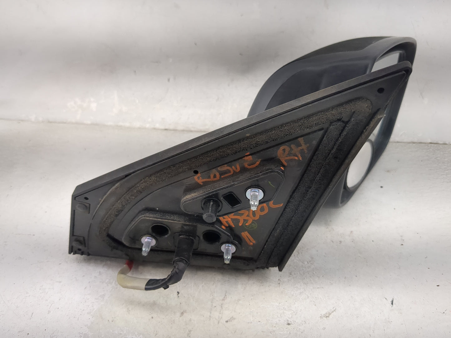 2008-2015 Nissan Rogue Passenger Side View Mirror - Right Door Mirror OEM Used - Oemusedautoparts1.com