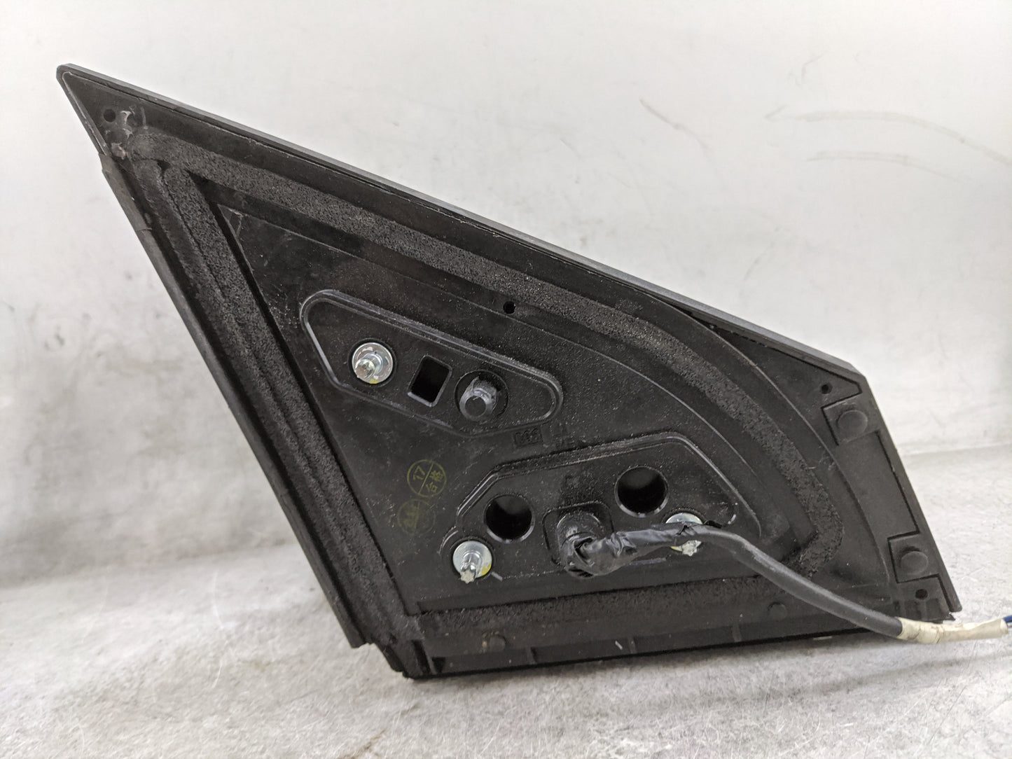 2008-2015 Nissan Rogue Driver Side View Mirror - Left Door Mirror OEM Used - Oemusedautoparts1.com