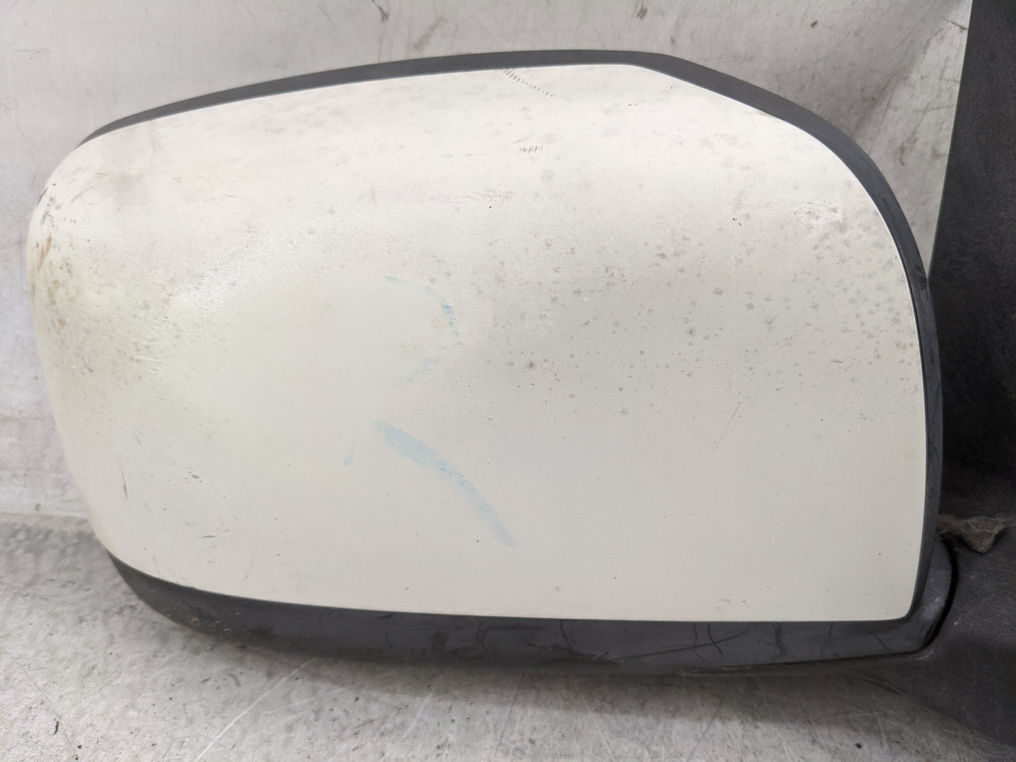 2008-2015 Nissan Rogue Passenger Side View Mirror - Right Door Mirror OEM Used - Oemusedautoparts1.com