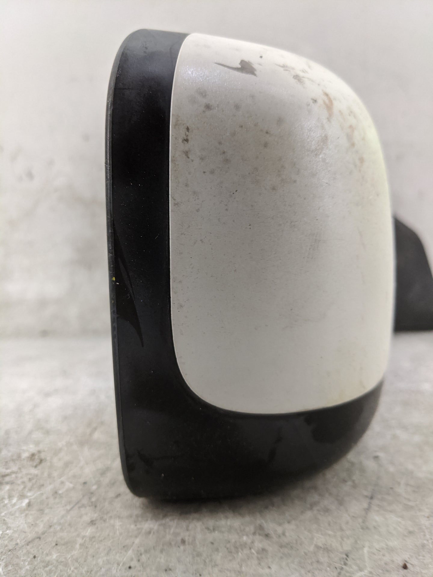 2008-2015 Nissan Rogue Passenger Side View Mirror - Right Door Mirror OEM Used - Oemusedautoparts1.com