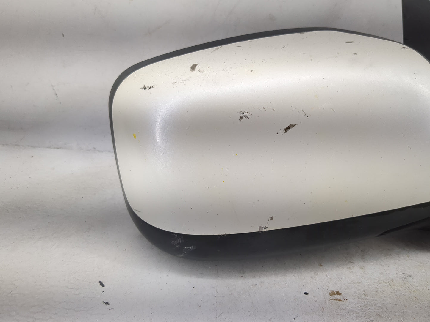 2008-2015 Nissan Rogue Passenger Side View Mirror - Right Door Mirror OEM Used - Oemusedautoparts1.com