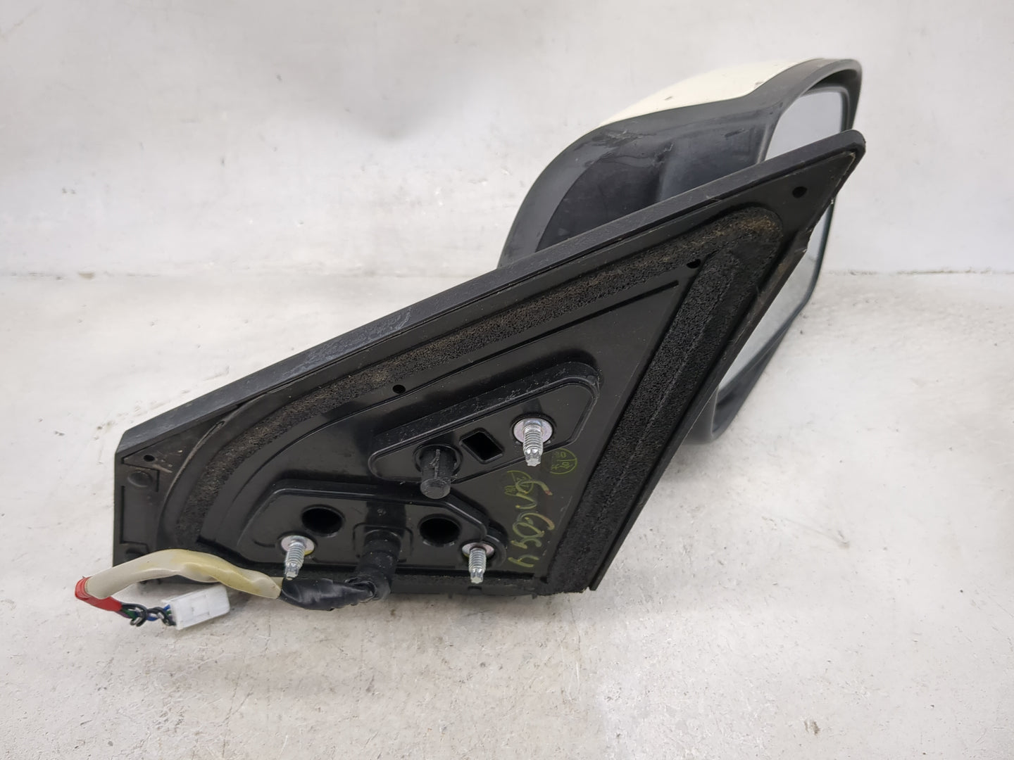 2008-2015 Nissan Rogue Passenger Side View Mirror - Right Door Mirror OEM Used - Oemusedautoparts1.com