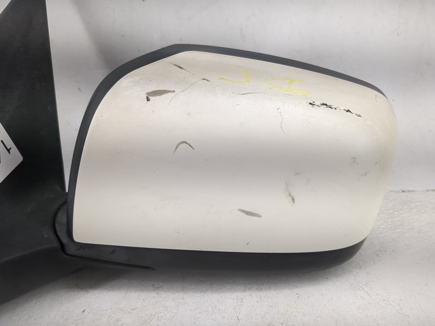 2008-2015 Nissan Rogue Driver Side View Mirror - Left Door Mirror OEM Used - Oemusedautoparts1.com