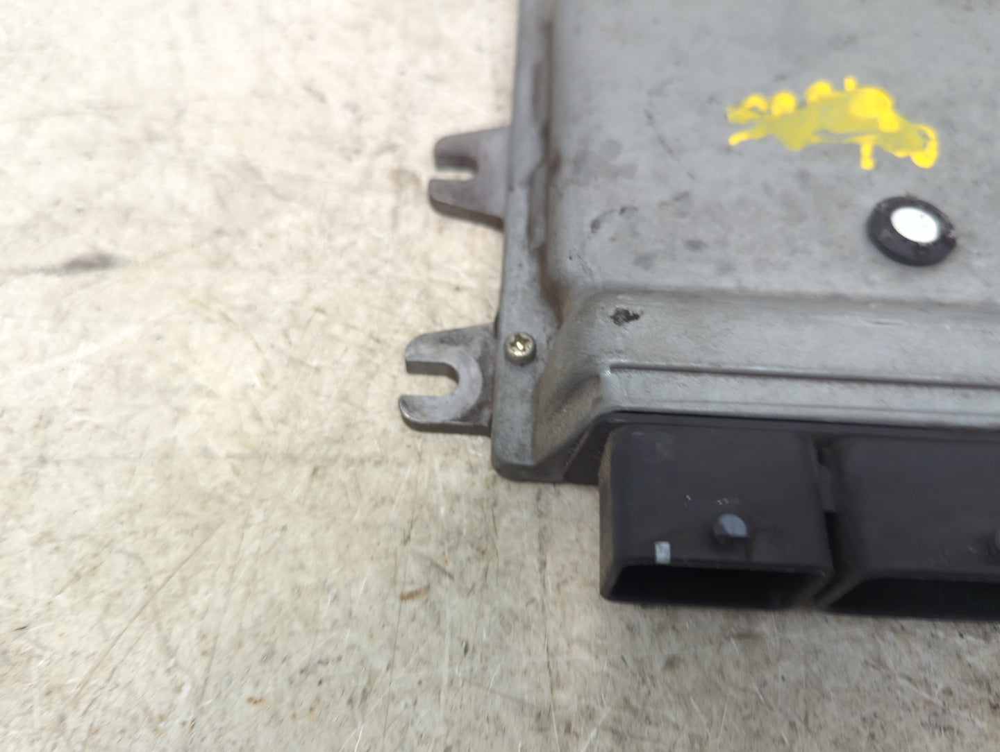 2011 Nissan Rogue PCM Engine Control Computer ECU ECM PCU OEM P/N:MEC112-061 A1 Fits OEM Used Auto Parts - Oemusedautoparts1