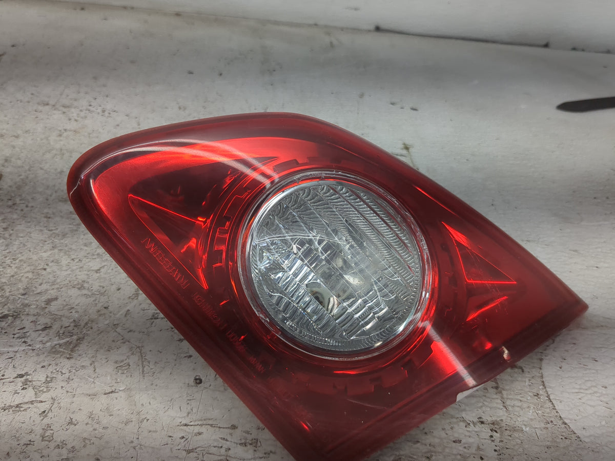 2009-2015 Nissan Rogue Passenger Right Side Deck Lid Mounted Tail Light 1501827 - Oemusedautoparts1.com