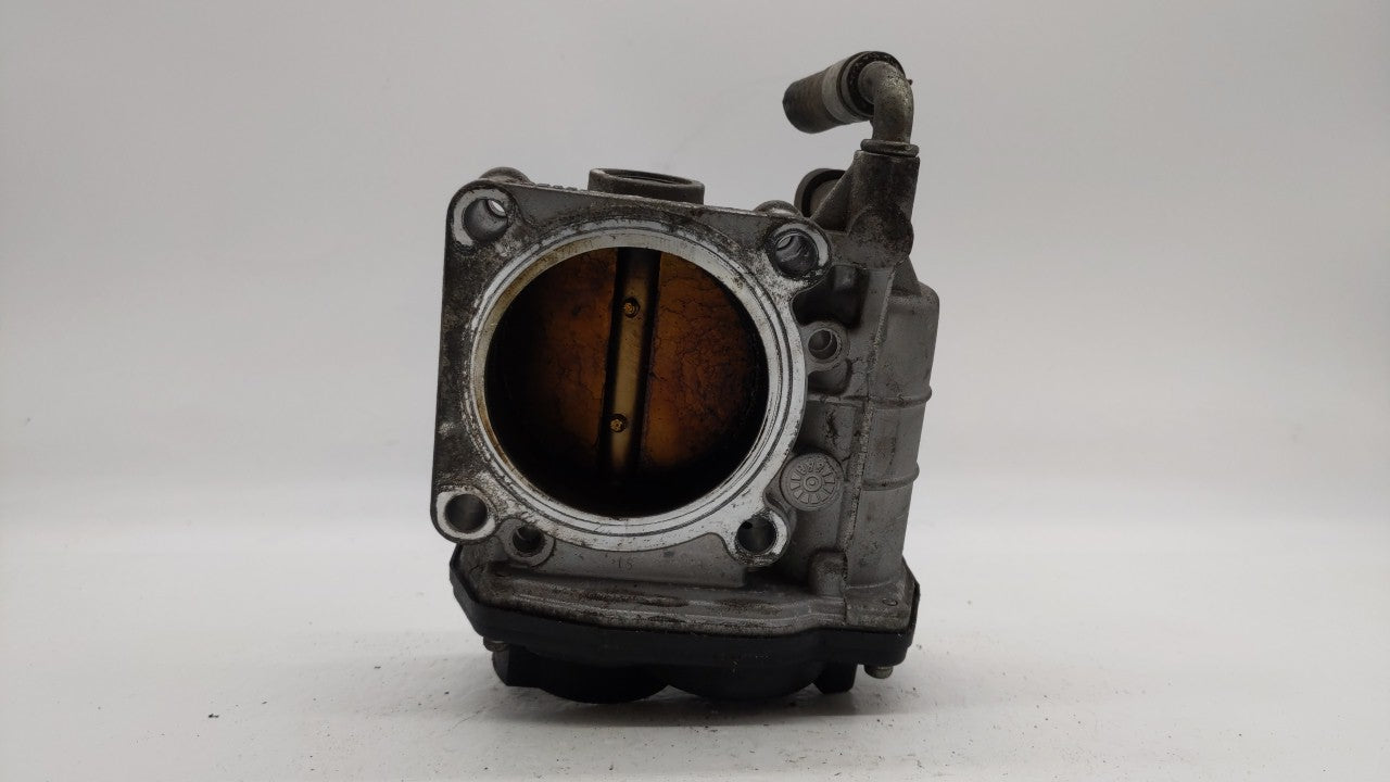 2008-2011 Nissan Rogue Throttle Body P/N:RME60-15 Fits Fits 2007 2008 2009 2010 2011 2012 2013 OEM Used Auto Parts - Oemused